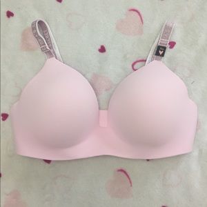 FINAL PRICE Victoria Secret Logo Shine Bra